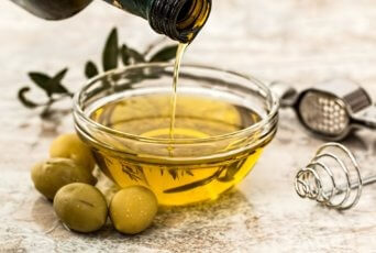 olive oil is one example of healthy fats